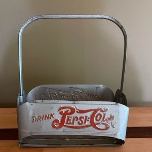 Vintage original double-dot Pepsi 6 bottle metal carrier.